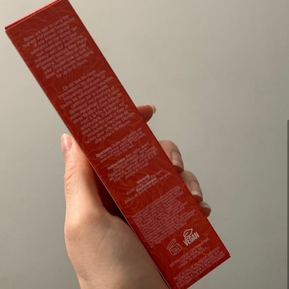 Rose water setting spray by MAVEN BEAUTY - Picture 3 of 3